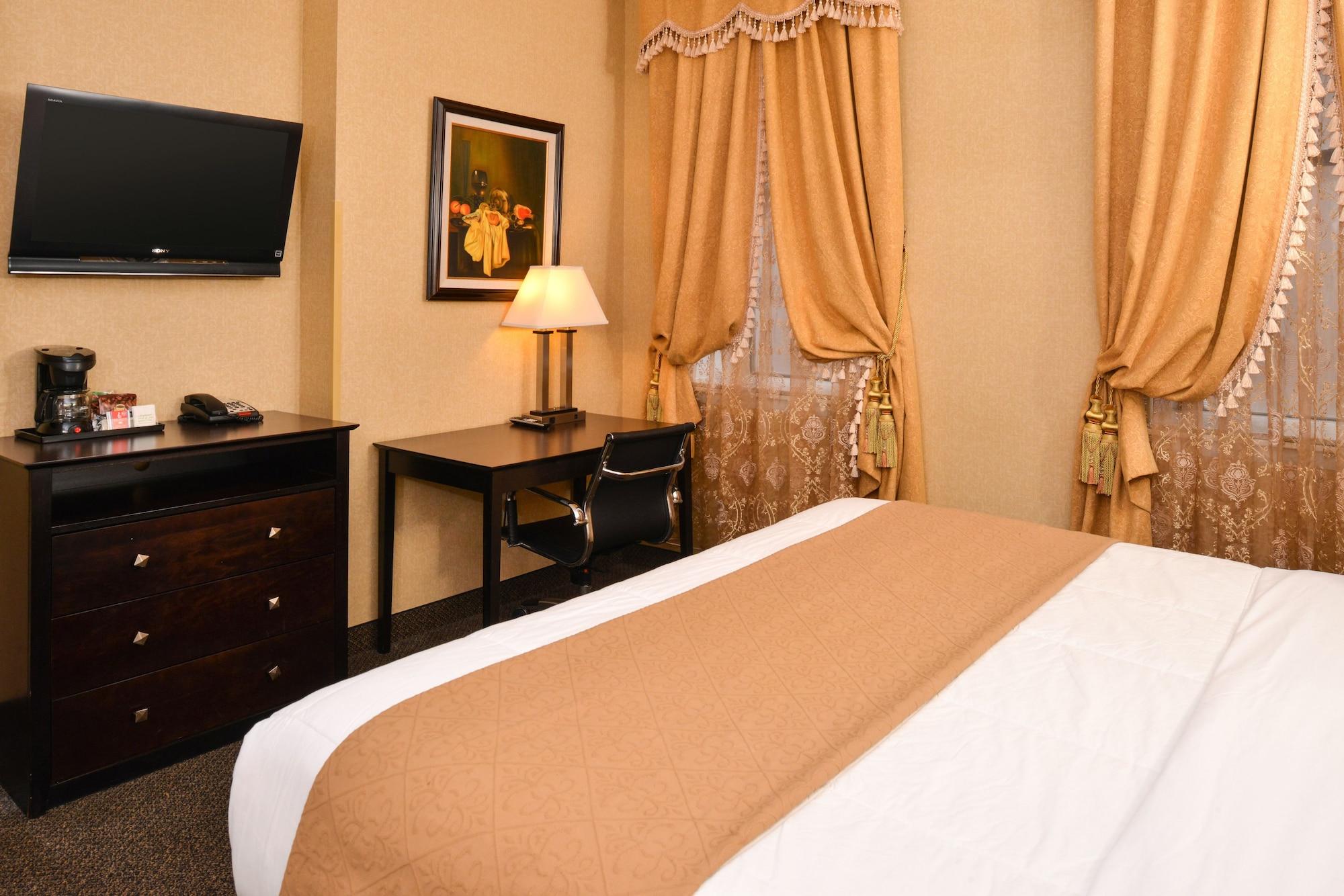 Baltimore Plaza Hotel Екстериор снимка