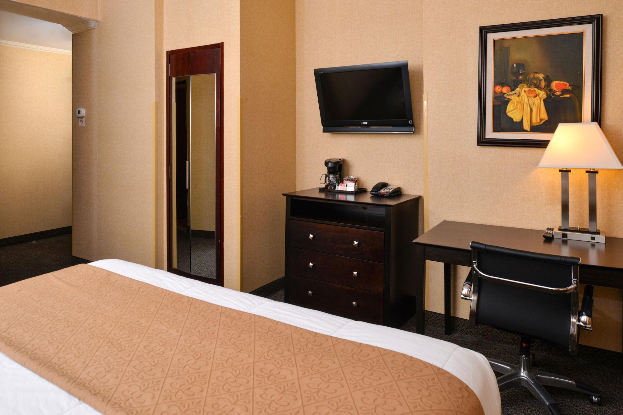 Baltimore Plaza Hotel Екстериор снимка