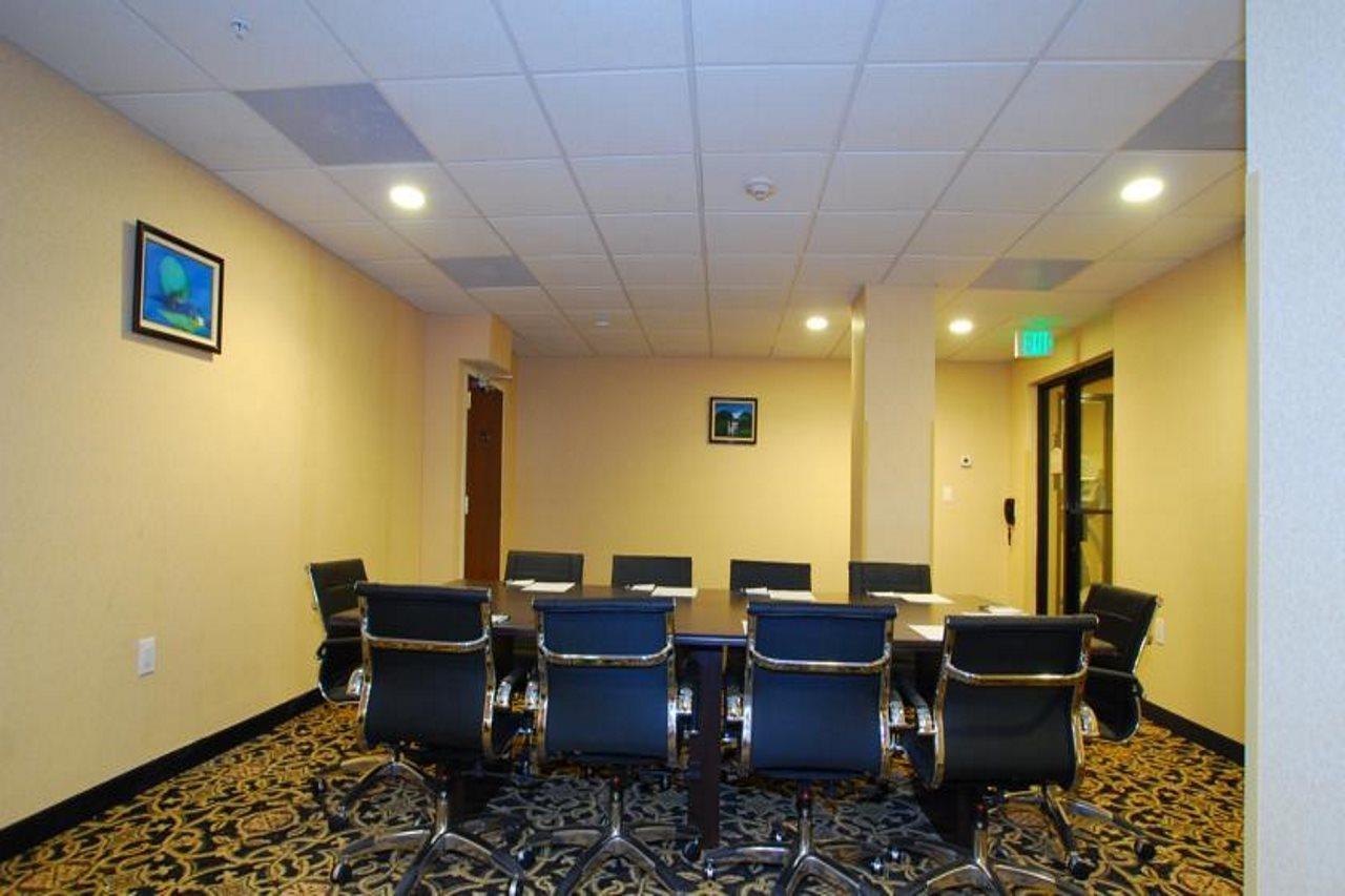 Baltimore Plaza Hotel Екстериор снимка