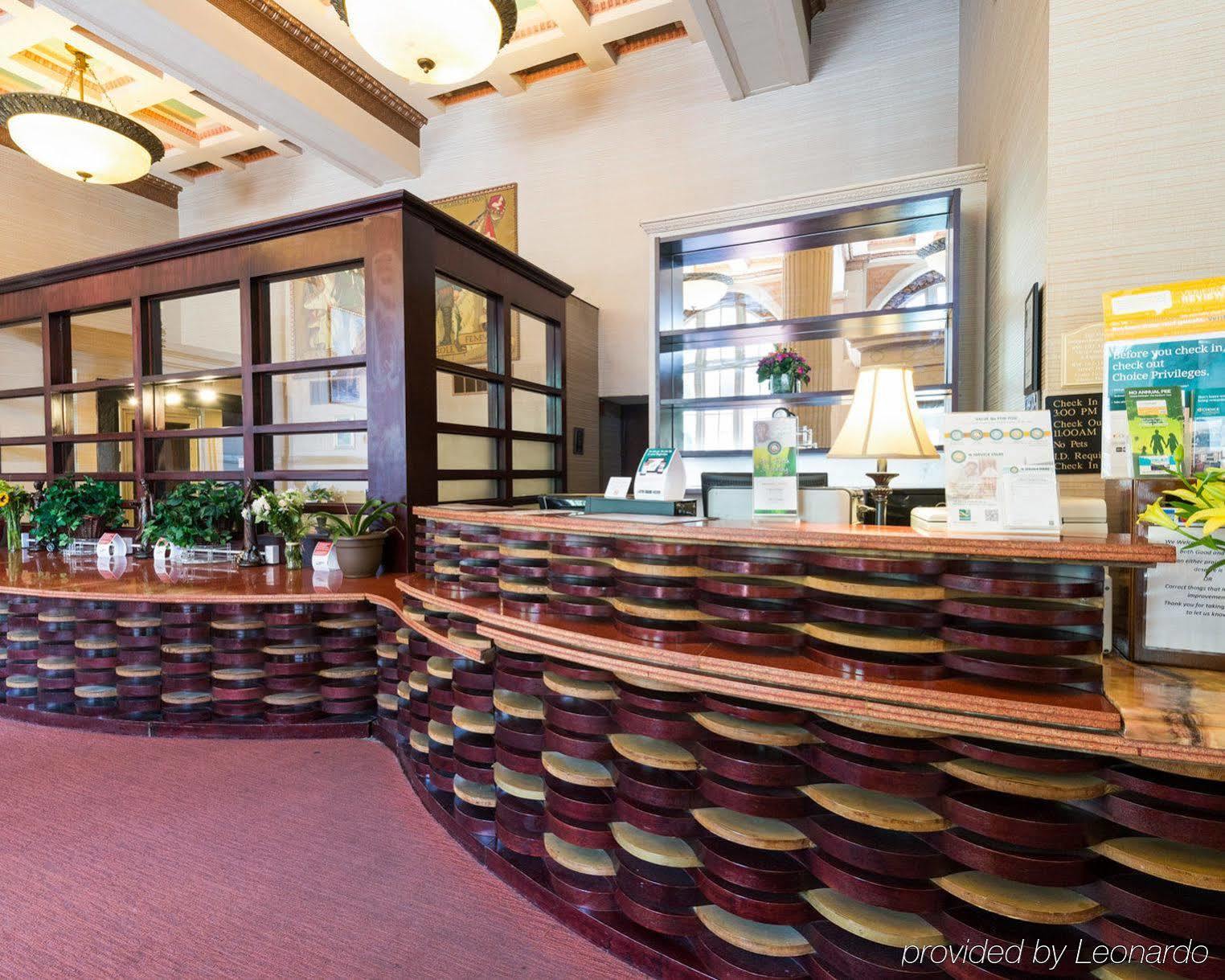Baltimore Plaza Hotel Екстериор снимка