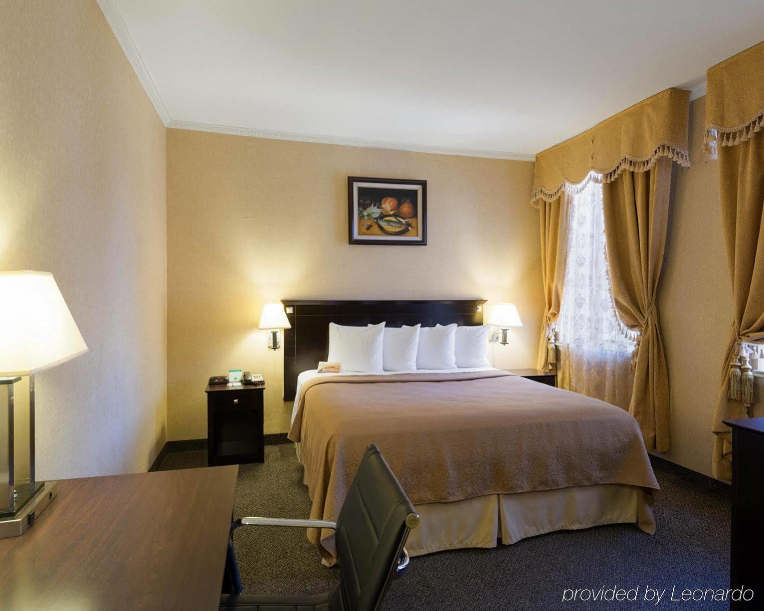 Baltimore Plaza Hotel Екстериор снимка