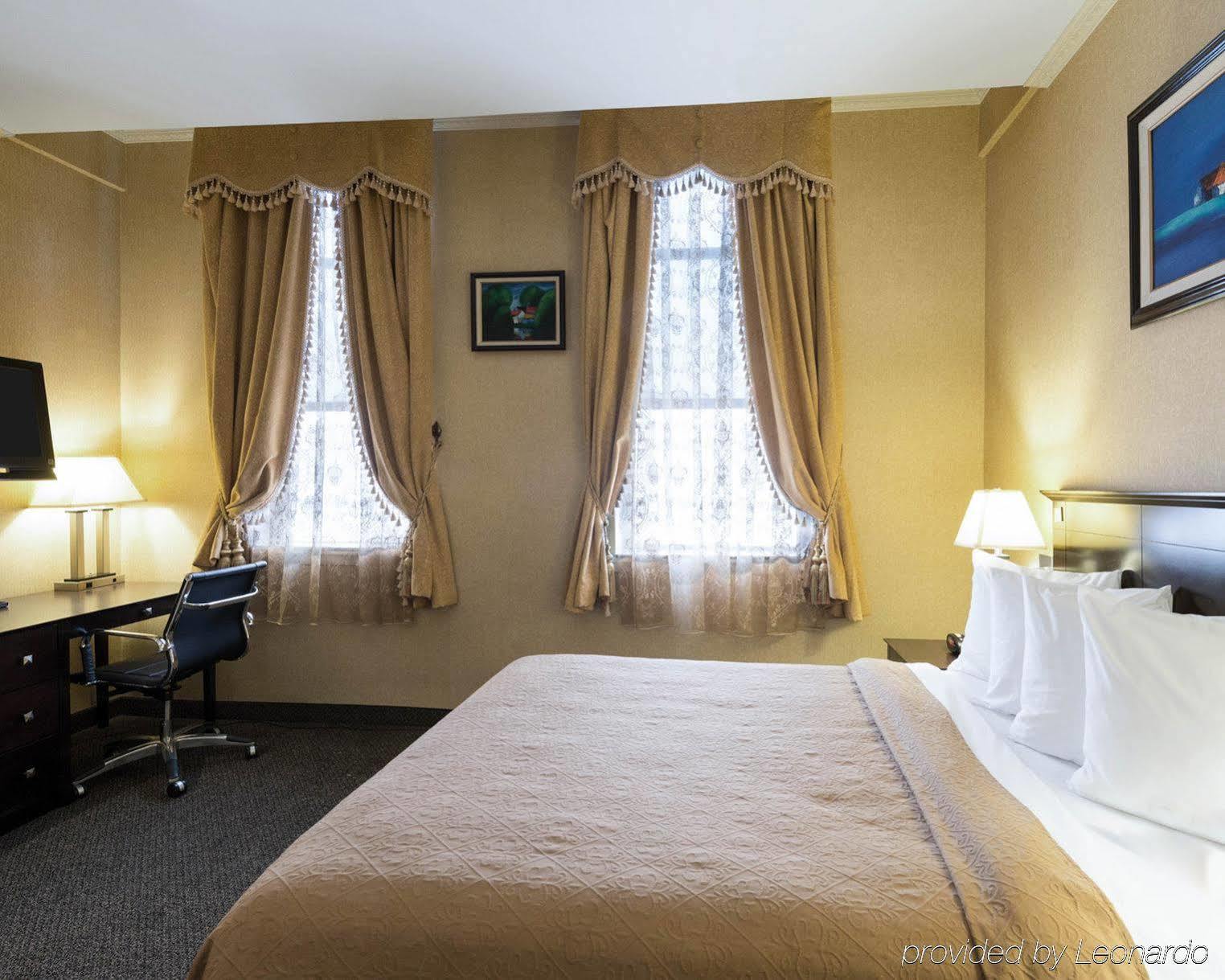 Baltimore Plaza Hotel Екстериор снимка