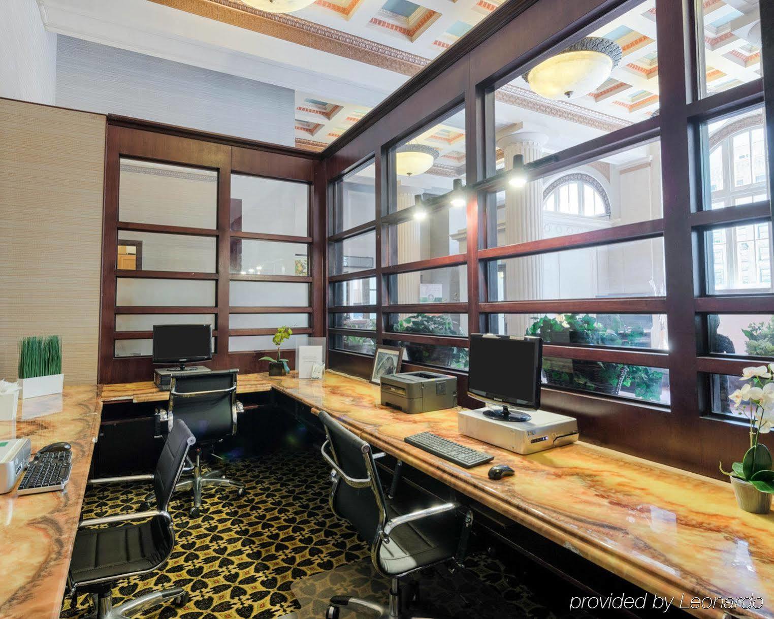 Baltimore Plaza Hotel Екстериор снимка